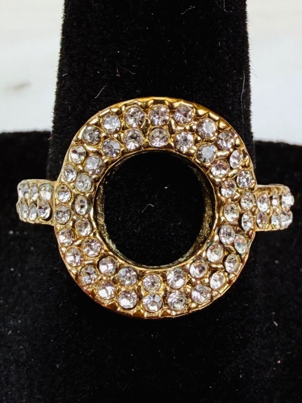 Vintage aged goldtone bling ring sz 8.5
